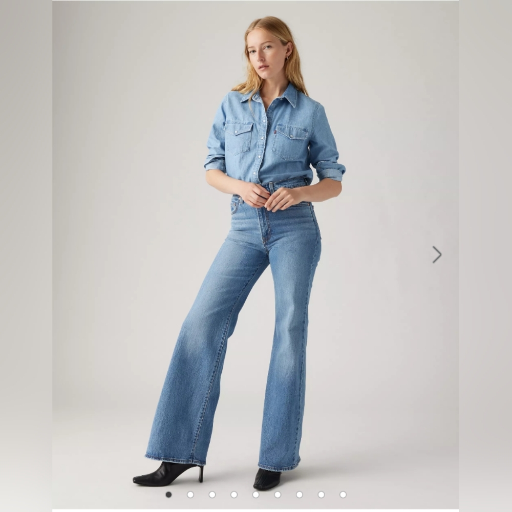 Levi's Ribcage Bell Jeans